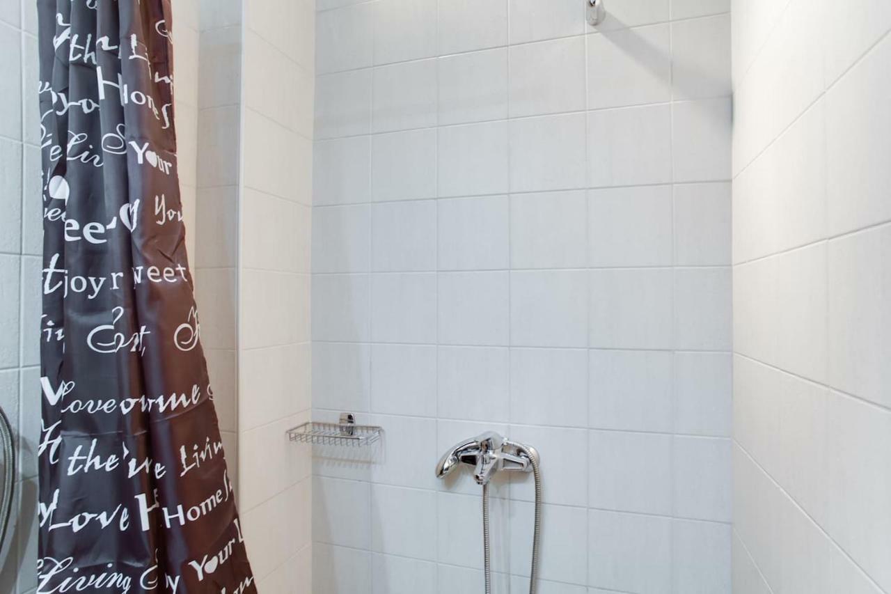 Melina'S Apartment By The Tube Атина Екстериор снимка