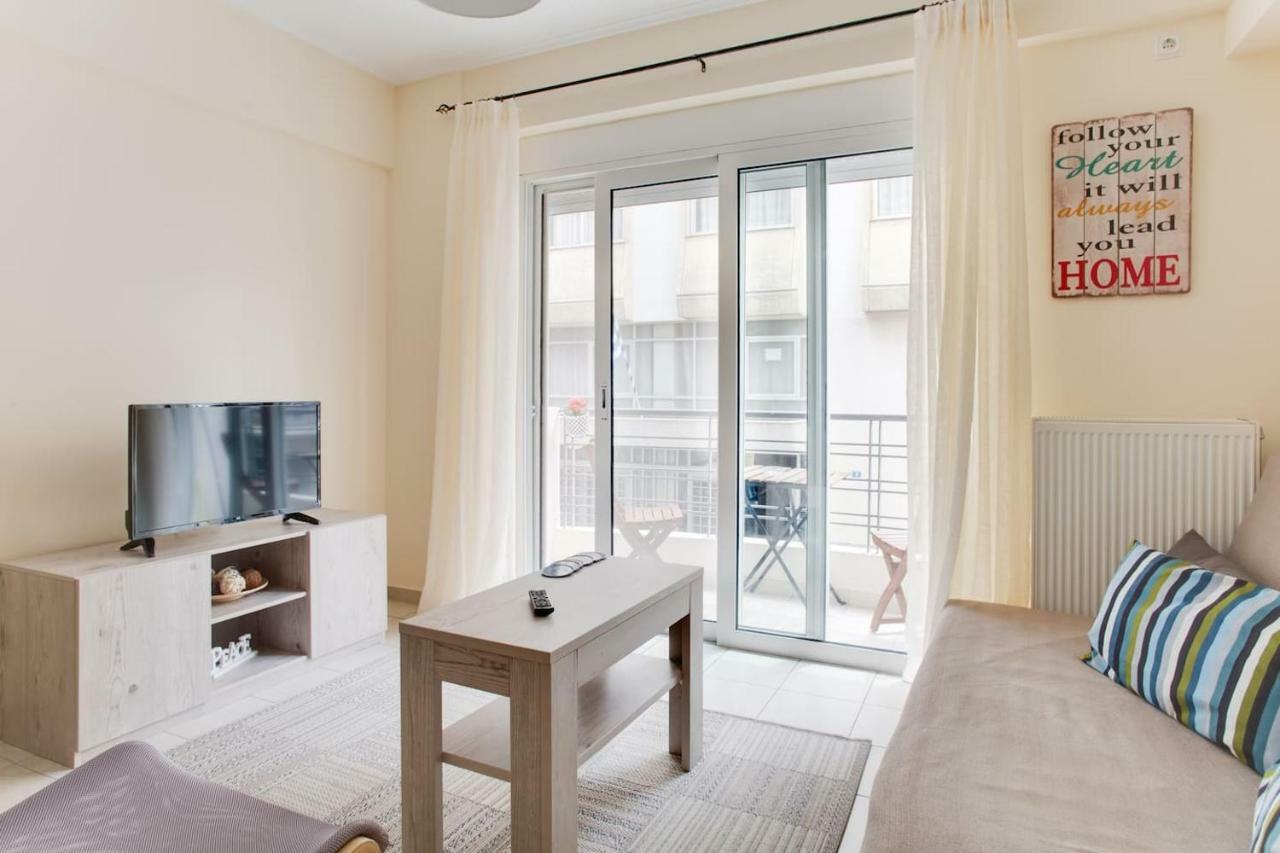 Melina'S Apartment By The Tube Атина Екстериор снимка